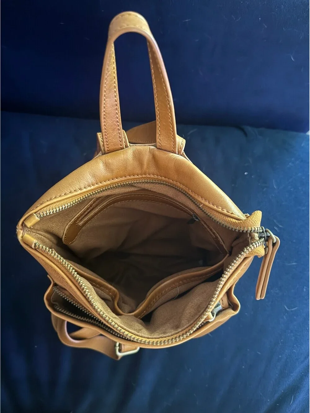 Andar tan leather